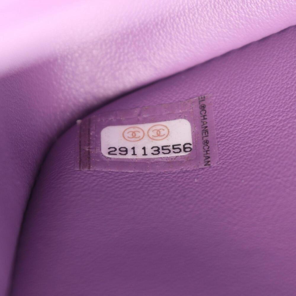 CHANEL Mini Matelasse 20 Shoulder Bag in Lambskin Leather, Purple, Women's, A... - Picture 5 of 6